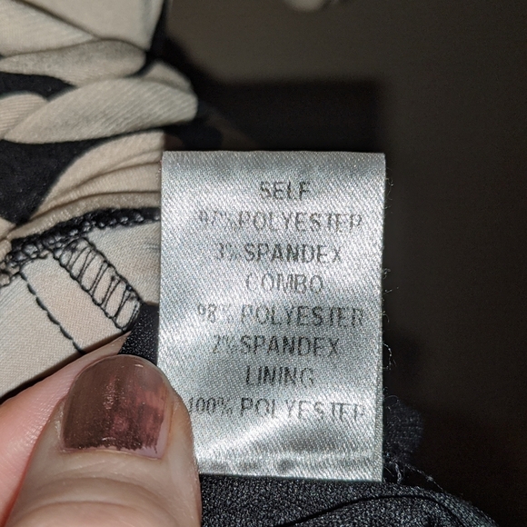 *$10 with bundle OC by Oleg Cassini polka dot v-neck dress - Picture 8 of 13